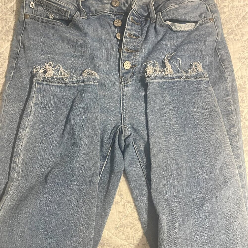 Judy Blue Skinny Jeans 31 perfect condition slightly distressed